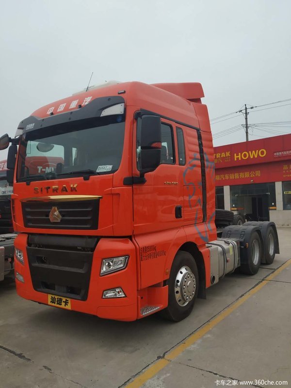 重汽汕德卡ZF自动挡牵引车，超低油耗，特价促销中