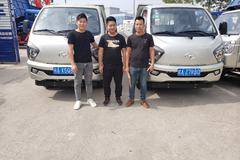 恭喜两位苏老板喜提时风风云工程自卸车