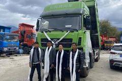 祝尼玛次仁老板喜提爱车，马达一响，黄金万两！