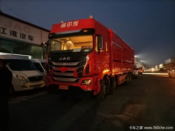 恭喜商丘杨老板喜提格尔发奥威460马力前四后八