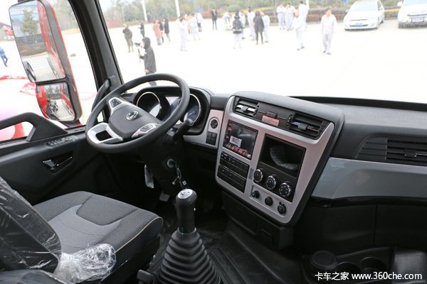 东风新天龙465马力 平地板 你值得拥有