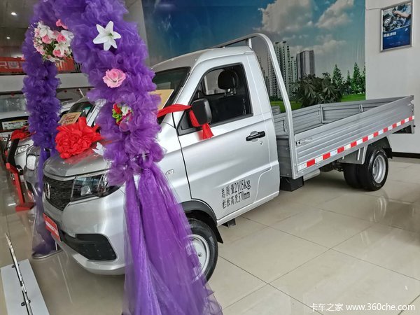 年底钜惠车型,超低首付,按揭无手续费