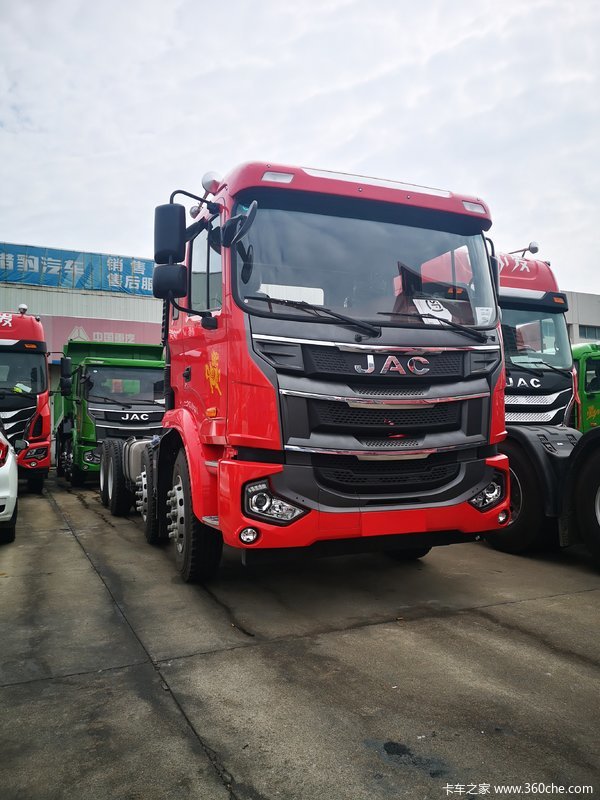 jac江淮格尔发8x4自卸车轻上加亲