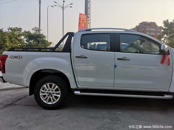 ��ʮ�� D-MAXƤ���³����� ��ӭ�����ͳ�