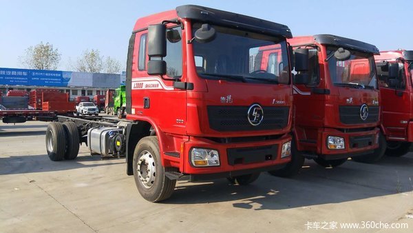 德龙L3000 6.8米载货车年底冲量 仅售13.80万元！