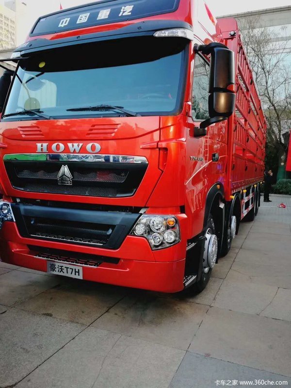 新车到店 上海HOWO T7H载货车仅需31.8万元