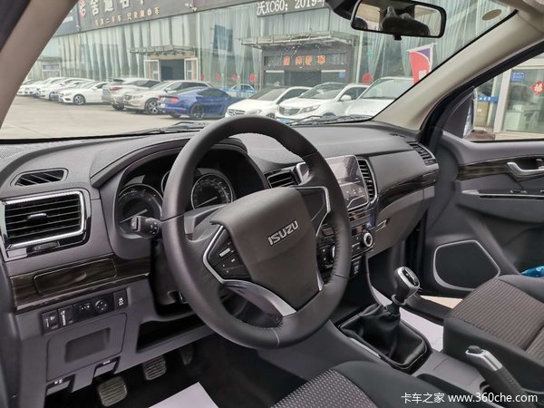 高品质皮卡领导品牌五十铃dmax现火爆热销中