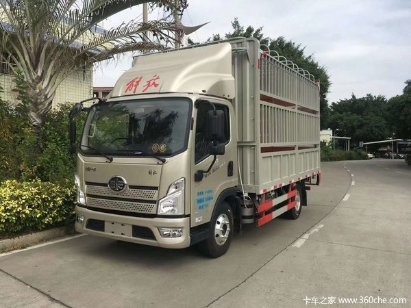 解放轻卡高端领途,领导路途,拥有轿车般的驾驶室.