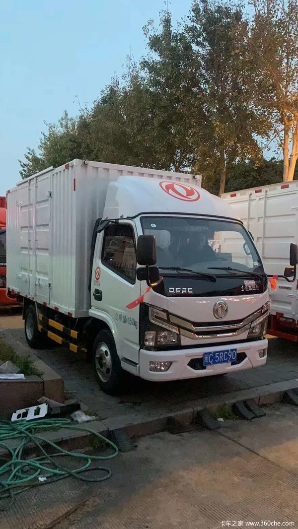 恭喜马总喜提东风多利卡d5厢式载货车