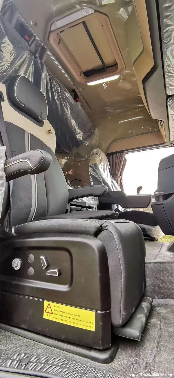 全新豪沃th7智享驾乘新生活公主副驾带给您不一样的体验