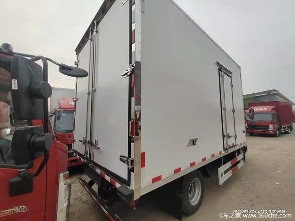 中国重汽豪沃轻卡大减价啦,豪沃轻卡冷藏,横扫夏季炎热