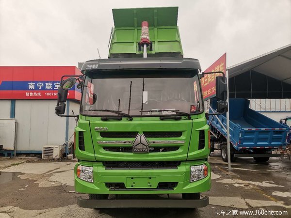 中国重汽斯太尔6缸5.3米工程自卸车,25吨公告合规特价优惠1万