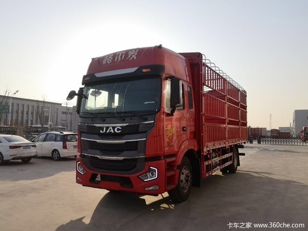 格尔发a5x新款高顶双卧平底板六缸玉柴240马力68米货箱