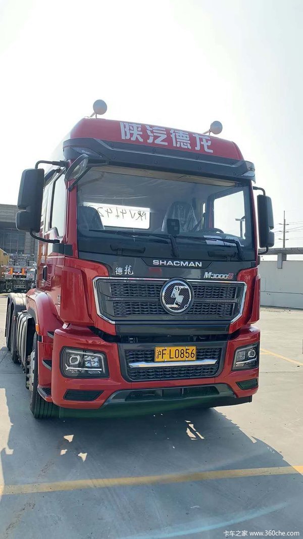 恭喜张老板喜提德龙m3000s双驱牵引车潍柴430欢迎咨询