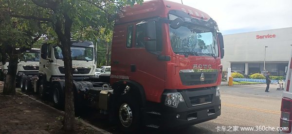 中国重汽东莞飞戈贸易有限公司欢迎你进店试车