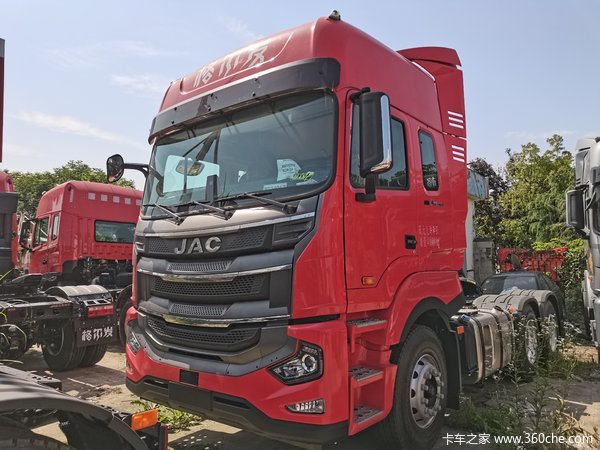 江淮格尔发a5w麒麟版高顶460玉柴牵引车新车到店