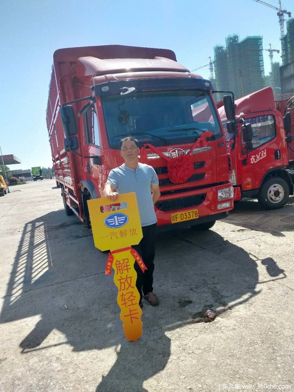 恭喜吴总喜提麟VH车…祝吴总马达一响黄金万两！ 喜提麟VH载货车