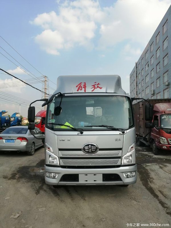解放高端轻卡领图自动档国六车型到店促销了