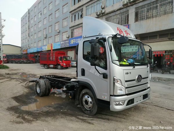 解放高端轻卡领图自动档国六车型到店促销了
