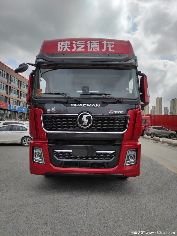 陕汽德龙x5000牵引车里昆山地区巡展
