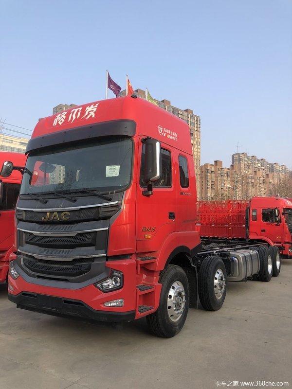 格尔发8×4新款A5W康明斯490马力，采埃孚自动挡，优惠促销。