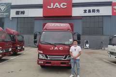 恭喜覃老板 喜提骏铃V6排半仓栅式载货车