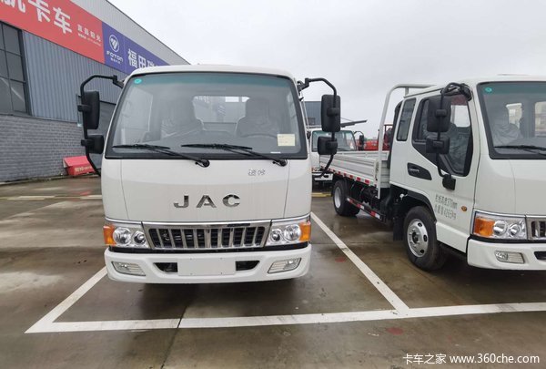 购骏铃E3单排栏板载货车 享高达0.2万优惠