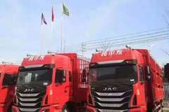 稀有国五车型，驱动4X2，6.8米仓栏上装