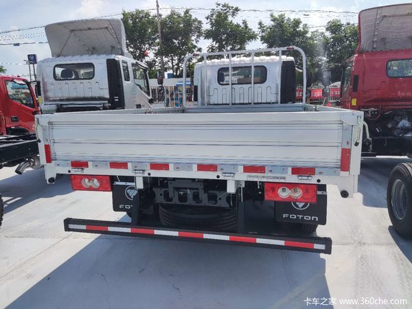 恭喜耿凤娣 吉日喜提欧马可S3载货车