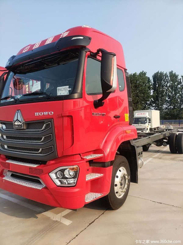 大单桥9米6车型豪沃n系列现车已到店