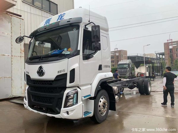 乘龙H5 7米8到店,全新内饰,安全舒适,省油高效,选它准没错