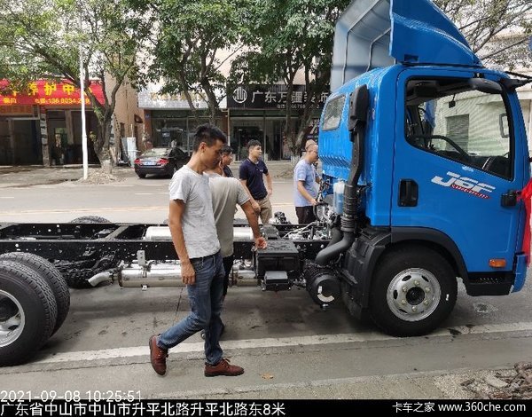 一汽解放轻卡J6F中山致远中山区巡展活动