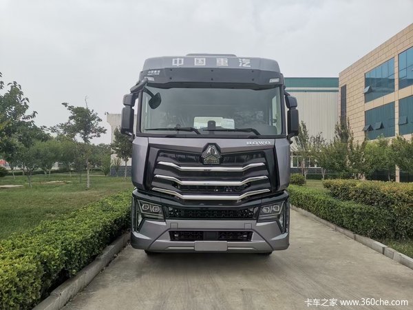 HOWO Max牵引车新车上市 欢迎到店垂询