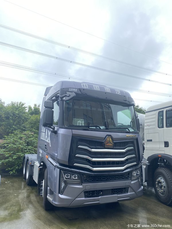 HOWO Max牵引车新车上市 欢迎到店垂询