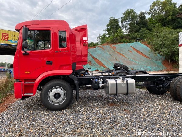 6.8米现车，四缸玉柴200马力，适合倒短，经济实惠
