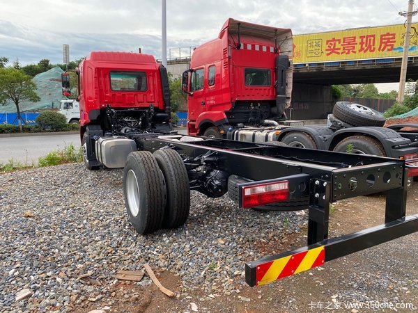 6.8米现车，四缸玉柴200马力，适合倒短，经济实惠