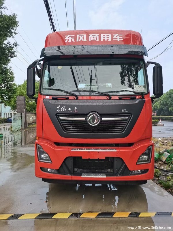 东风天龙360马力购车直降三万六 到店另有大礼包赠送欢迎咨询