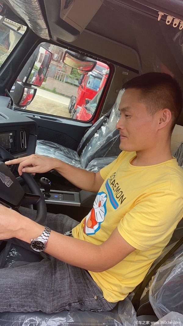 ��ϲ���� ϲ��HOWO T7Hǣ����