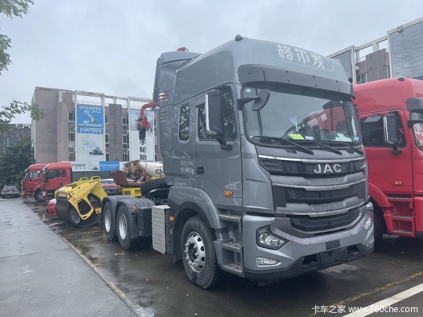 江淮格尔达6×4新款牵引车现车优惠欢迎新老客户进店详询