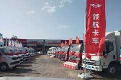 小王很能干也很明智，换了新车，跑的更快了