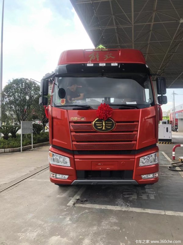 恭喜南城金乐物流公司 喜提解放J6P牵引车