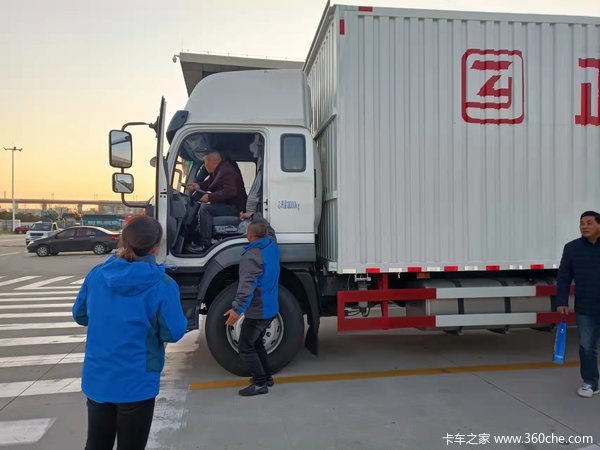 盐城福航“欧航国六245马力9.8米飞翼热卖中”