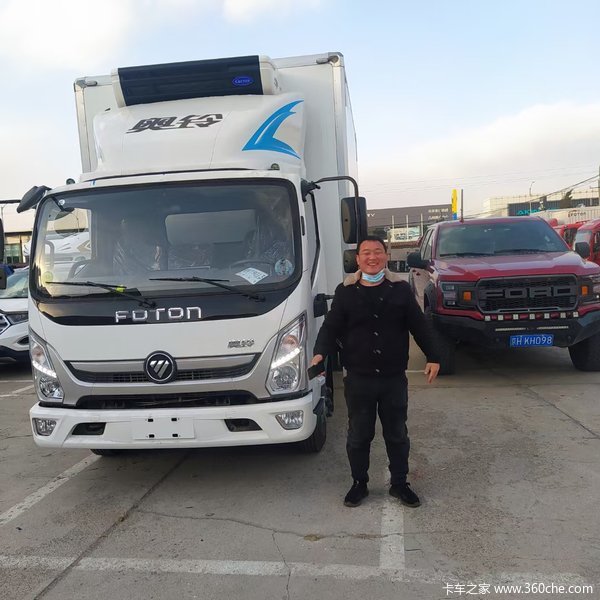 恭喜王先生 喜提奥铃3.8CTS冷藏货车