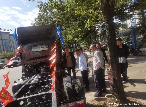 一汽解放轻卡J6F中山致远中山区巡展活动