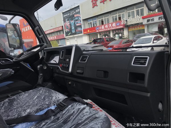 上海海航汽销新车到店 上海康铃J5载货车仅需9.65万元