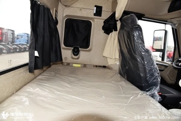 优惠5万 全国跨越V7牵引车火热促销中