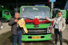 恭喜无锡市各位老板喜提南骏自卸车5台 喜提瑞康自卸车