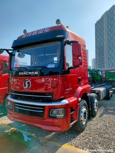 陕汽商用车 轩德翼3 轻量化版 400马力 8x4 9.