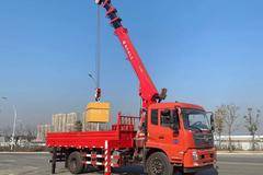 随车吊，冷藏车厂家直销，所有车型优惠现金5000元