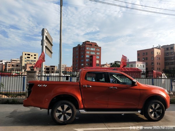 ���Ž�����ʮ����ʮ��D-MAXƤ����ʱ������ �Ż�0.3��